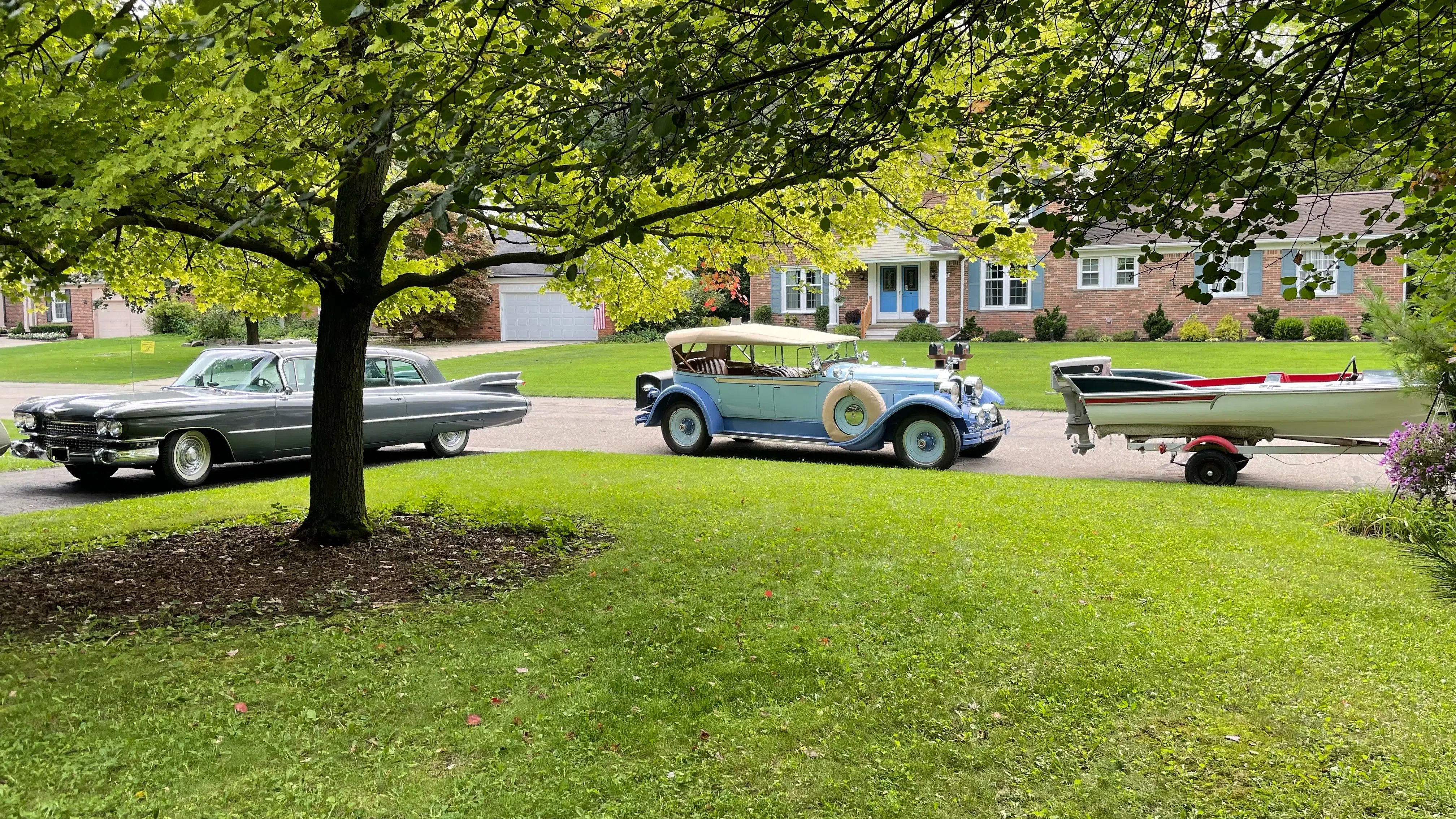 1928 Packard Eight 443 Phaeton in Blue, with other collectibles